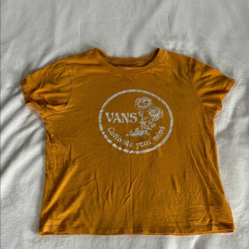 Like new Vans Mustard Tee with White Floral Graphic